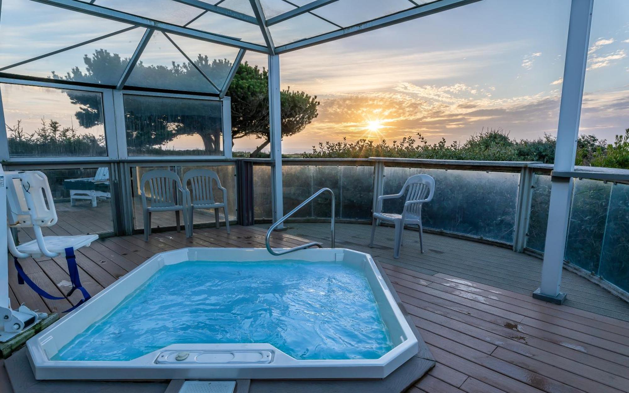 Gold Beach Inn エクステリア 写真